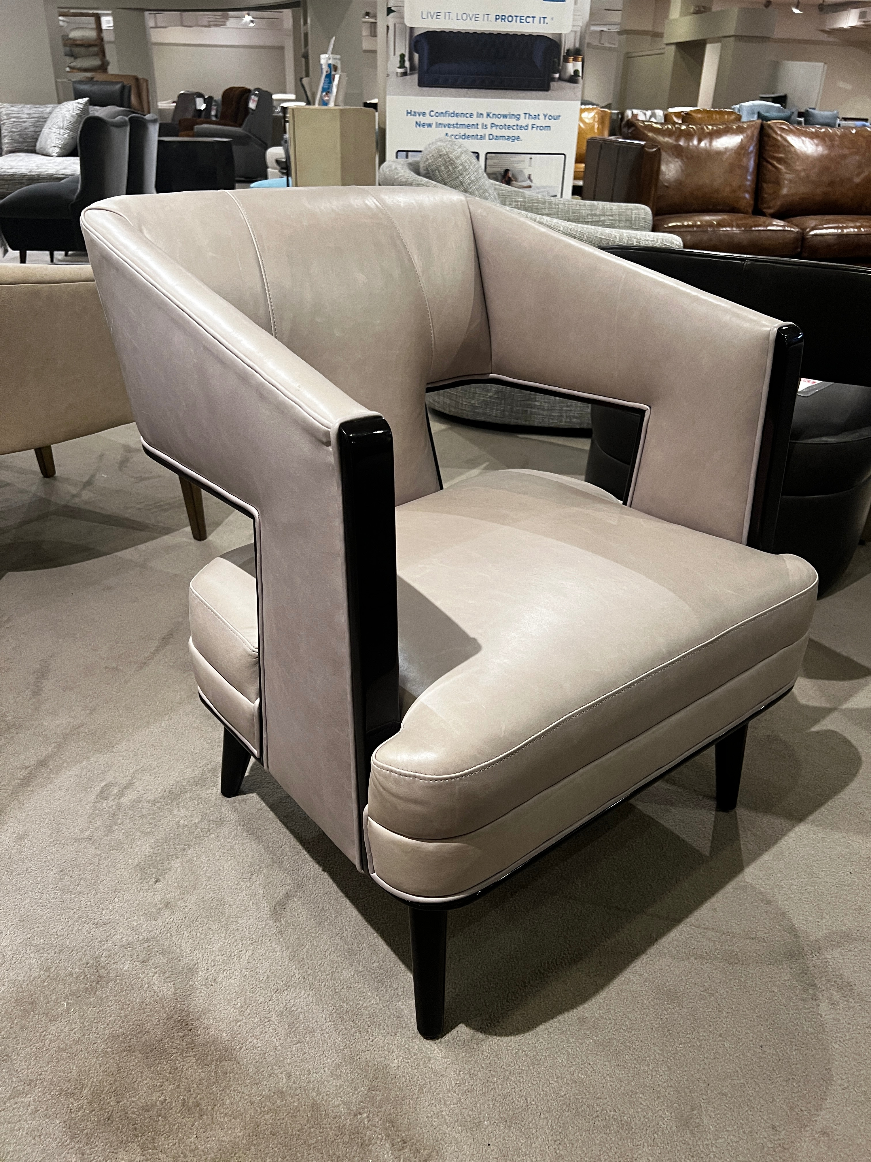 Hancock And Moore Factory Outlet Chairs Chairs | Hickory Furniture